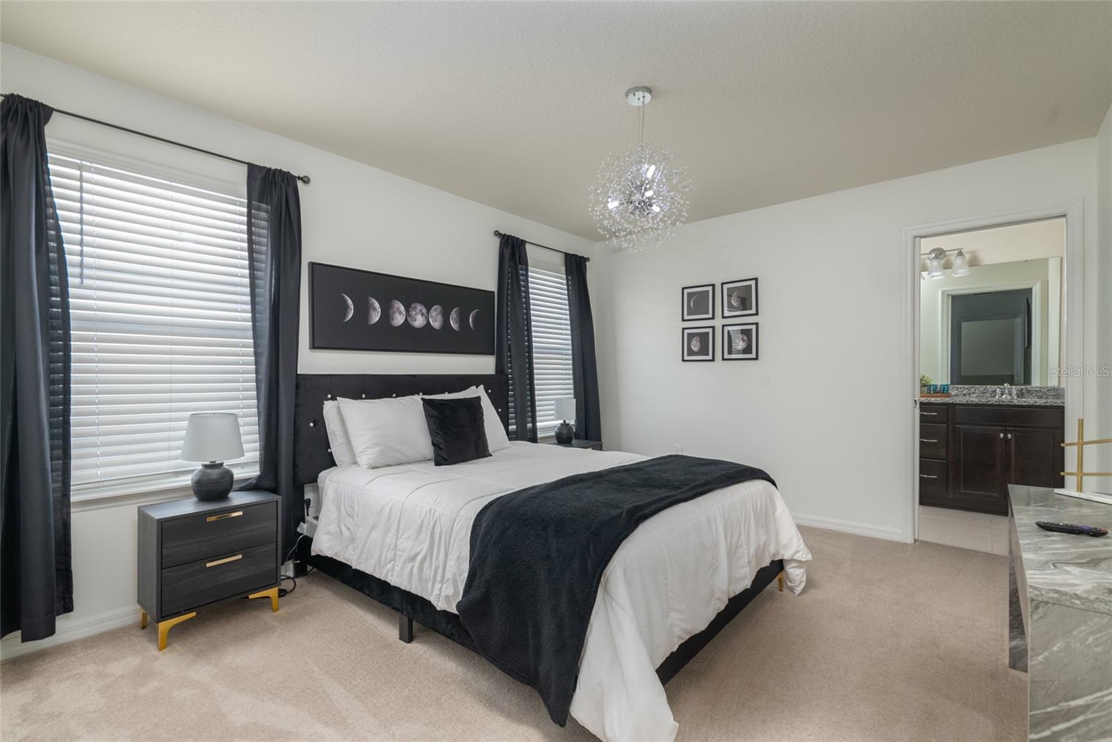 3217 Lilac Way Property Photo 16