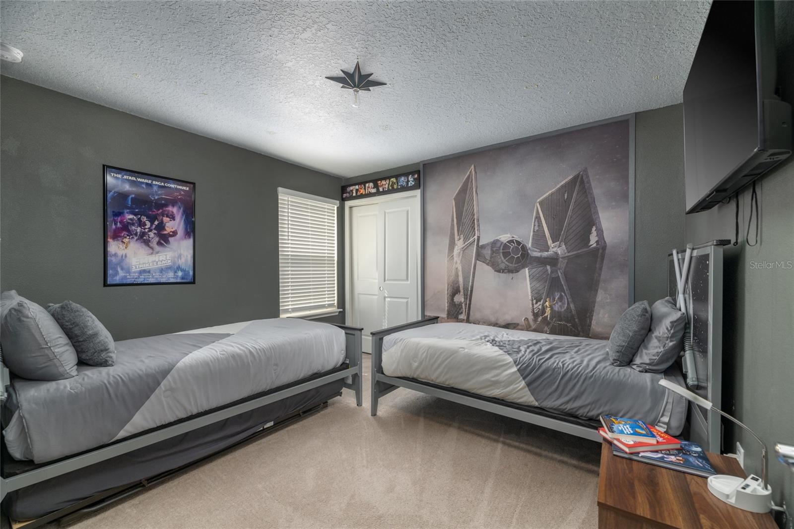 3217 Lilac Way Property Photo 19