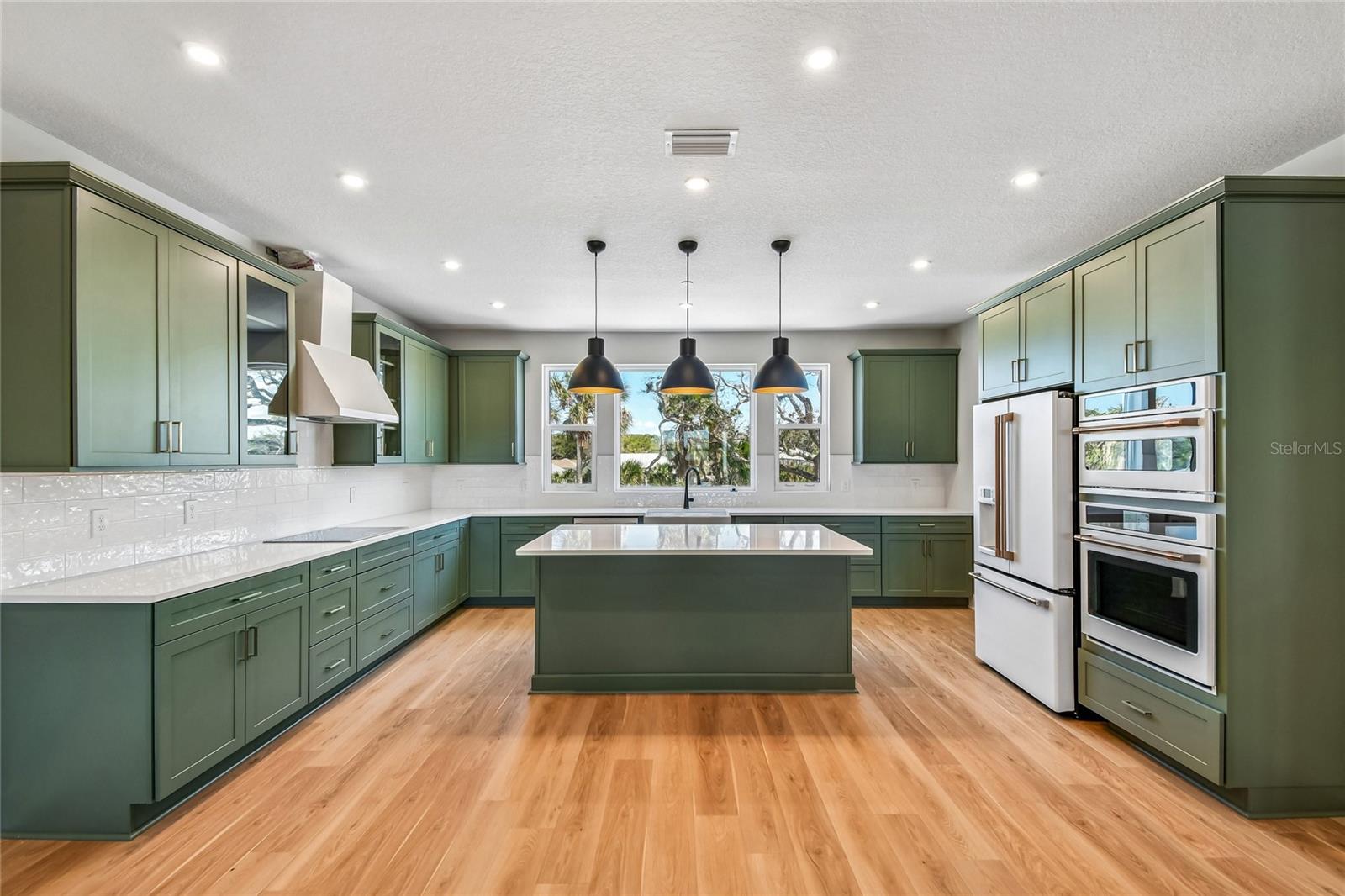 3103 Tidewatch Loop Property Photo 2