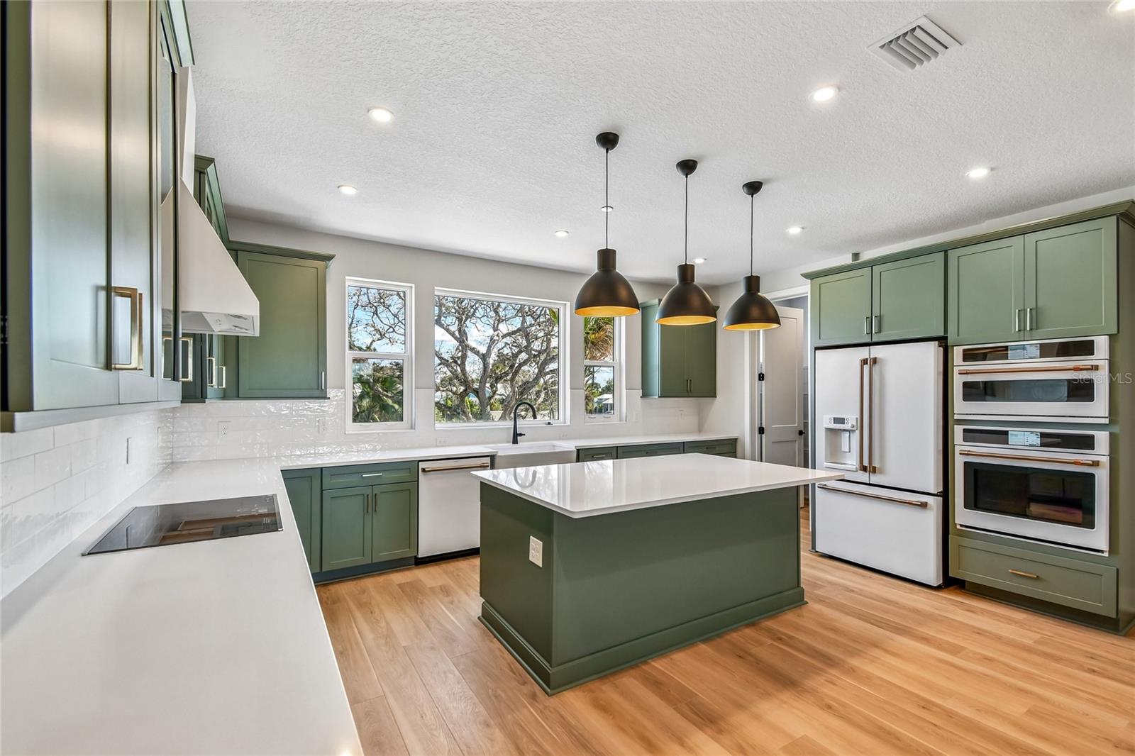 3103 Tidewatch Loop Property Photo 3