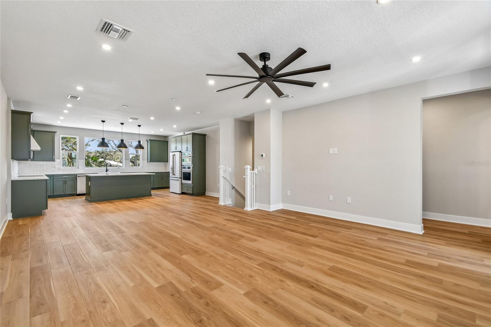 3103 Tidewatch Loop Property Photo 6