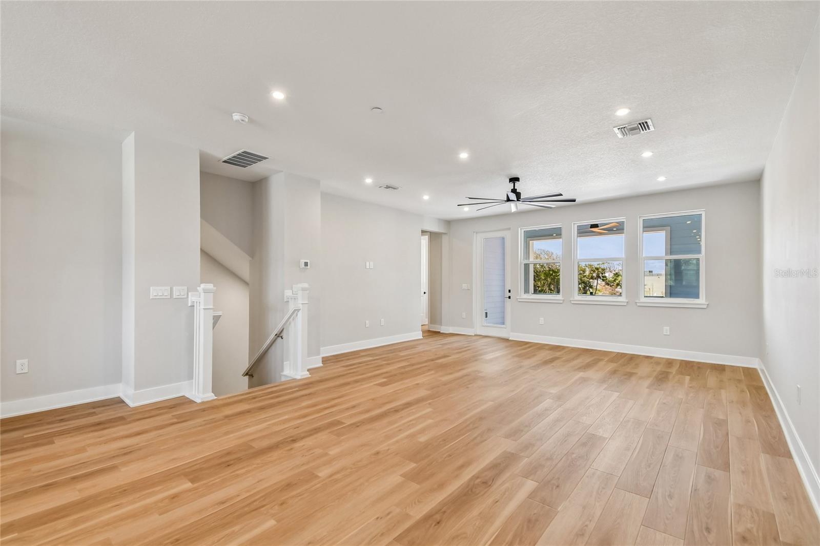3103 Tidewatch Loop Property Photo 7