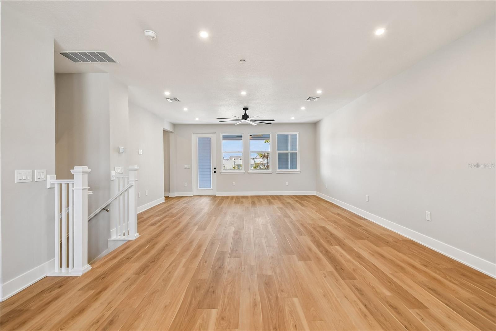 3103 Tidewatch Loop Property Photo 9