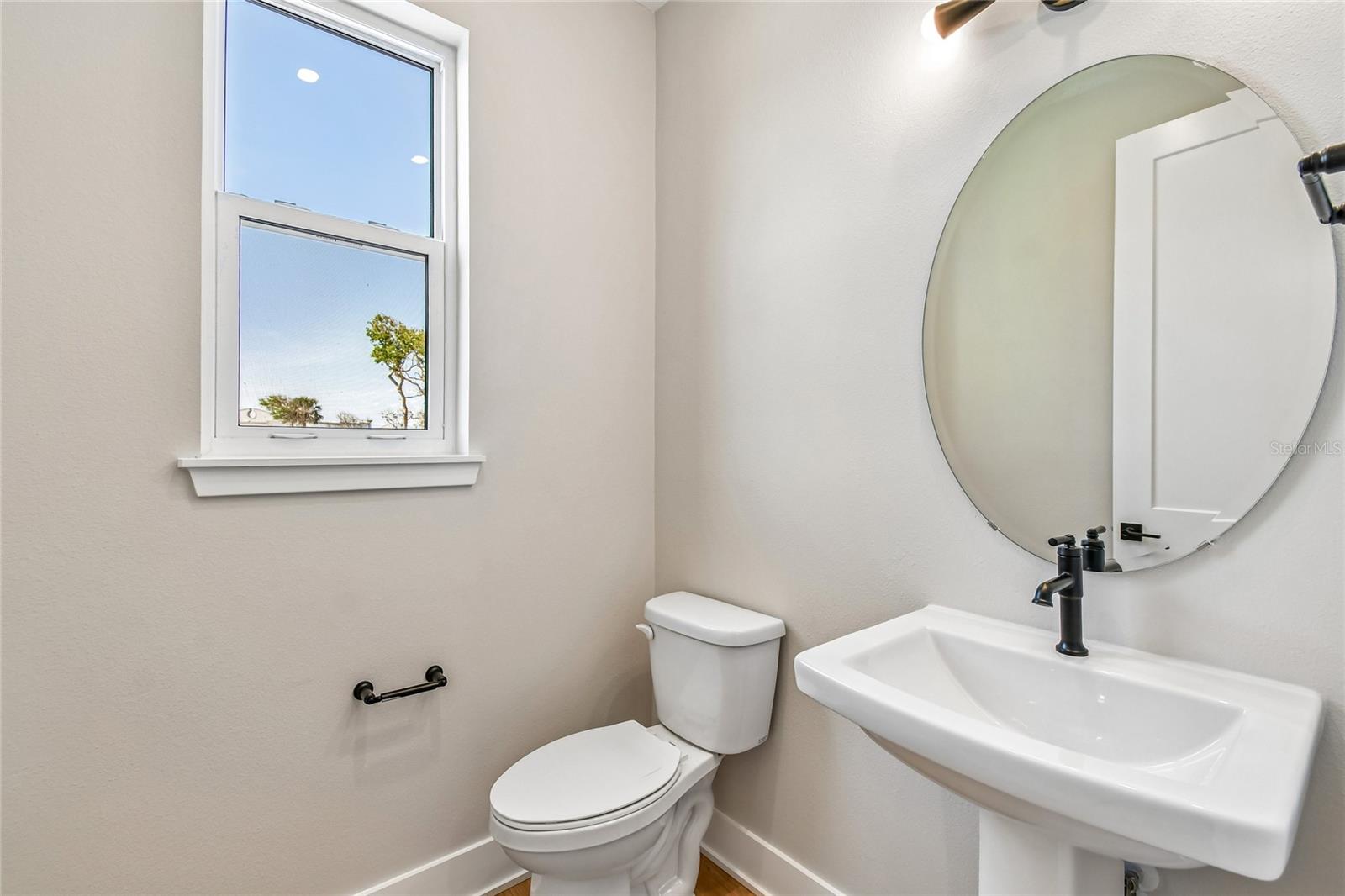 3103 Tidewatch Loop Property Photo 10