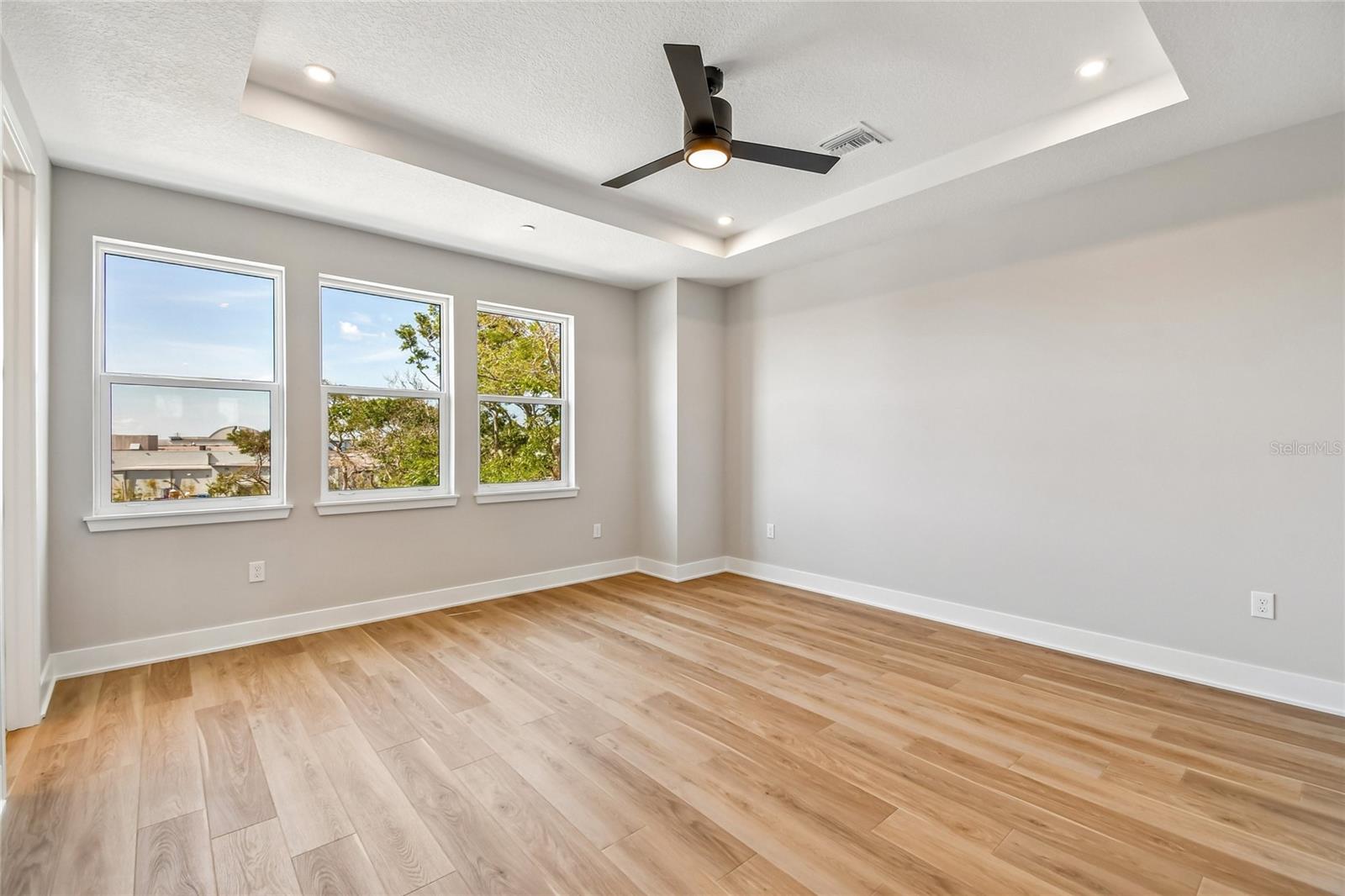 3103 Tidewatch Loop Property Photo 11