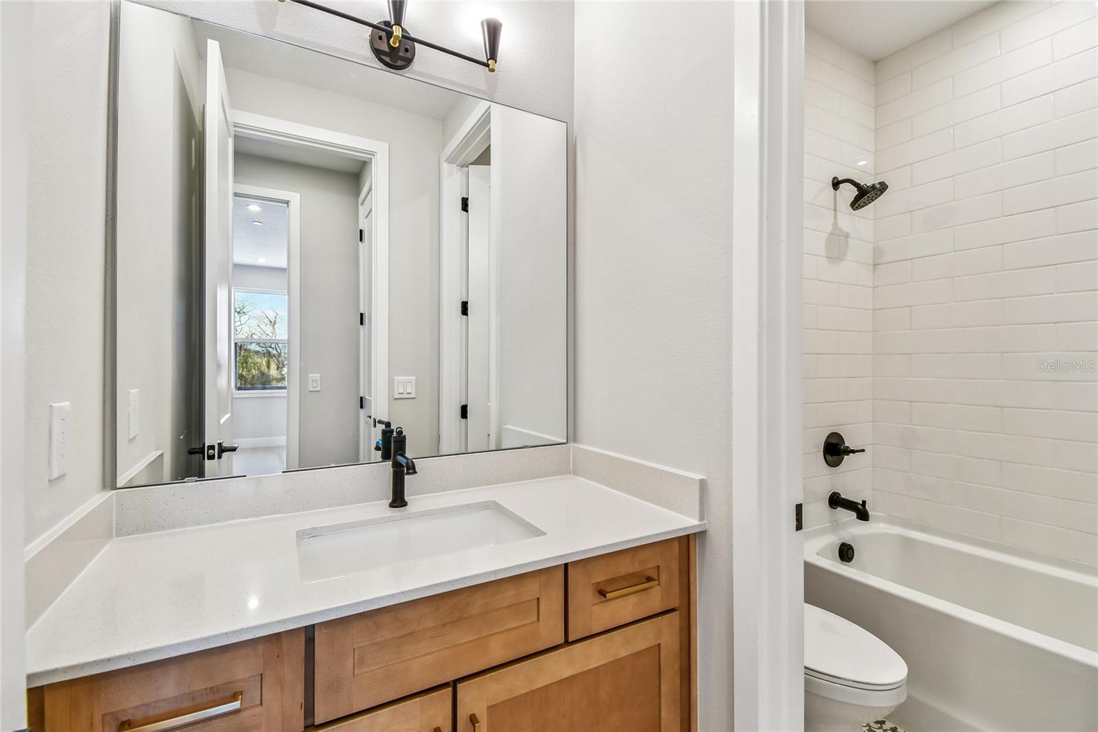3103 Tidewatch Loop Property Photo 15