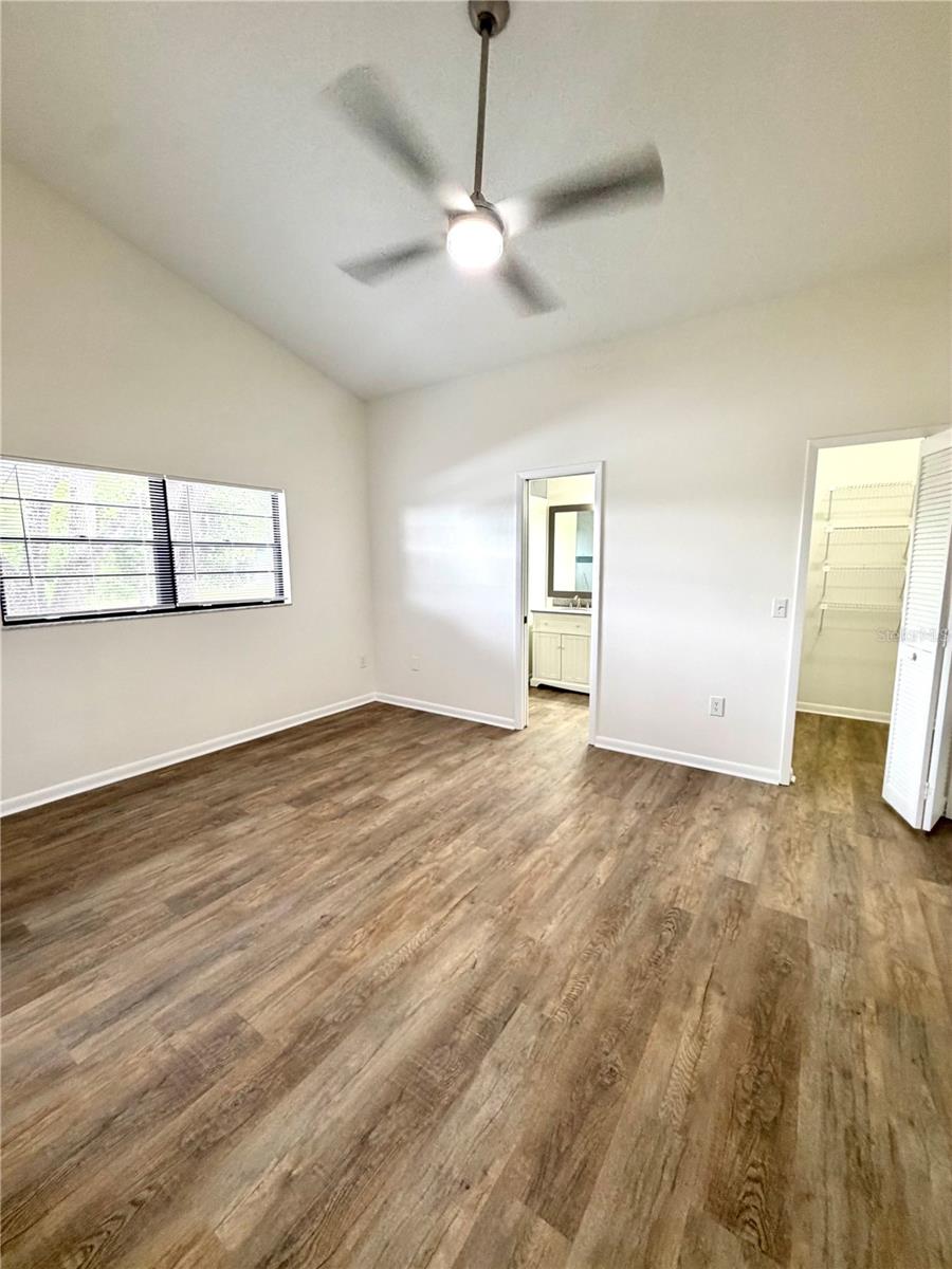 4351 Sandhurst Dr Property Photo 19