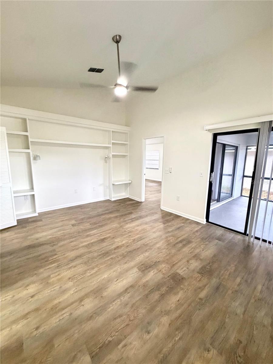 4351 Sandhurst Dr Property Photo 20