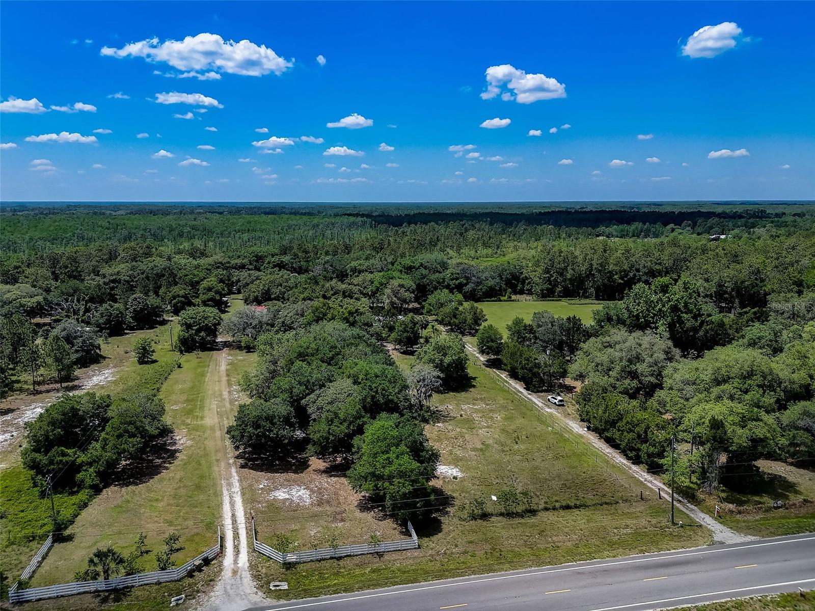 7119 State Road 33 Property Photo 4