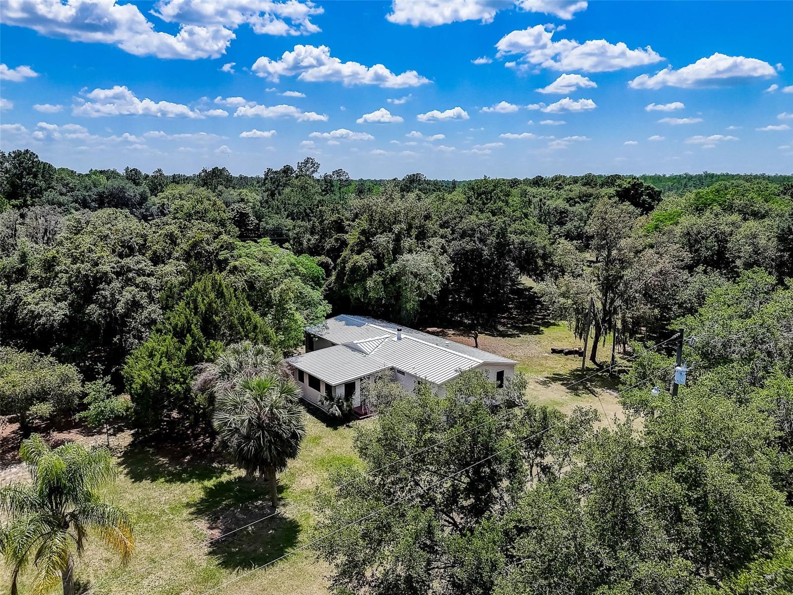 7119 State Road 33 Property Photo 12
