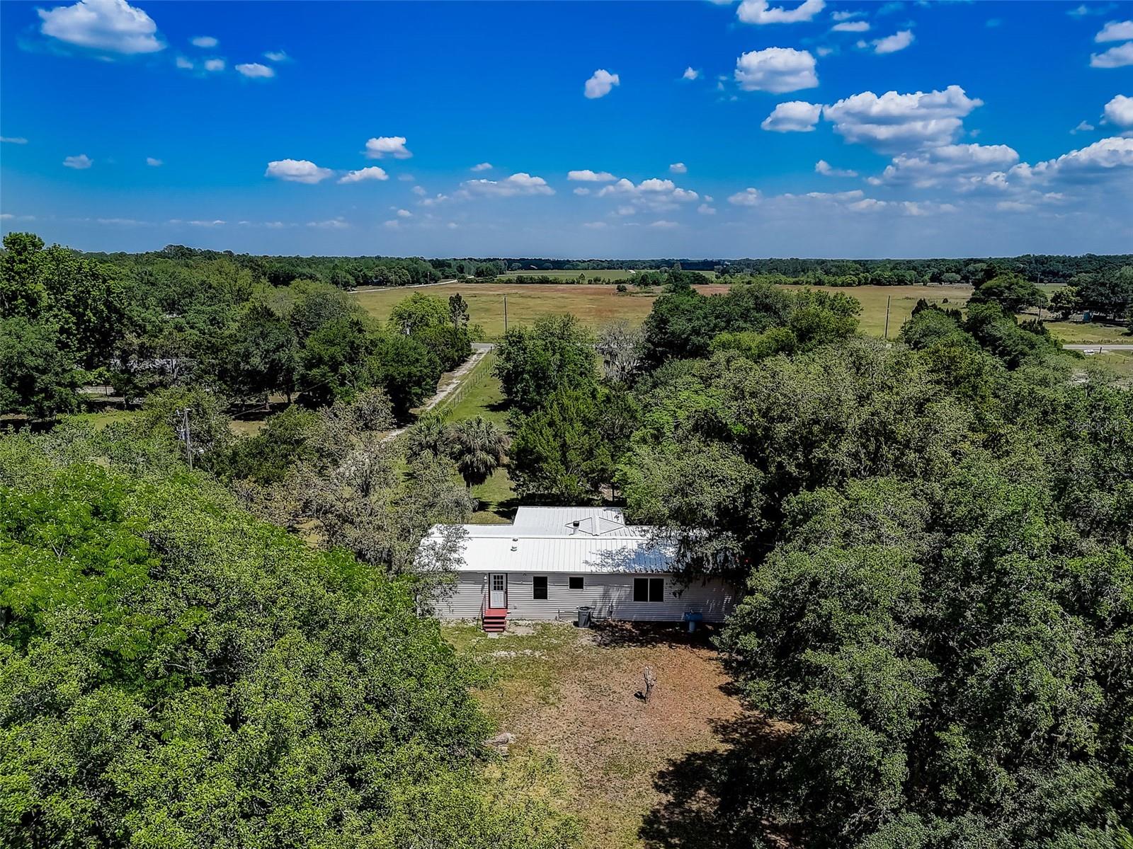 7119 State Road 33 Property Photo 14