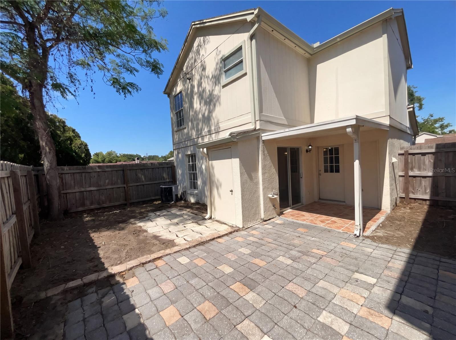 780 Olympic Cir #i3 Property Photo 5