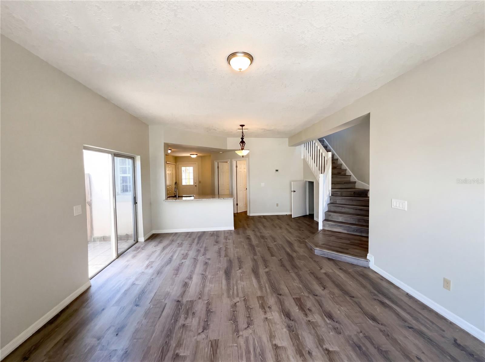 780 Olympic Cir #i3 Property Photo 6