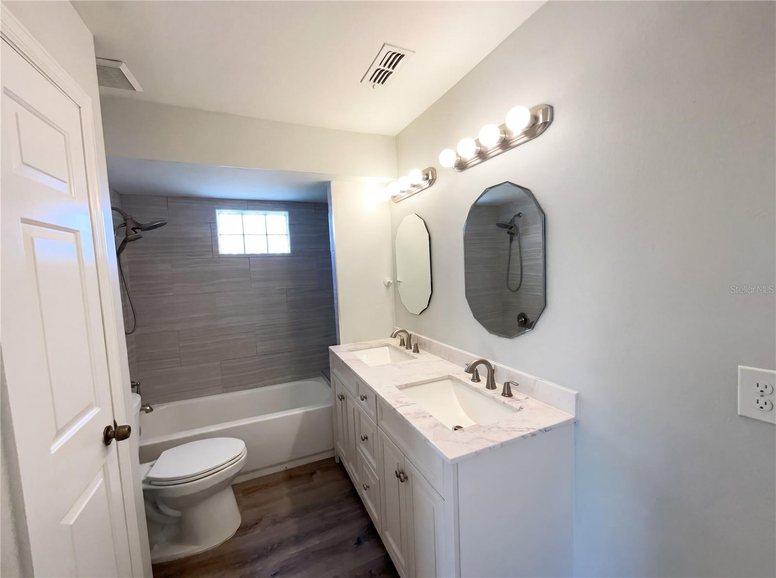 780 Olympic Cir #i3 Property Photo 11