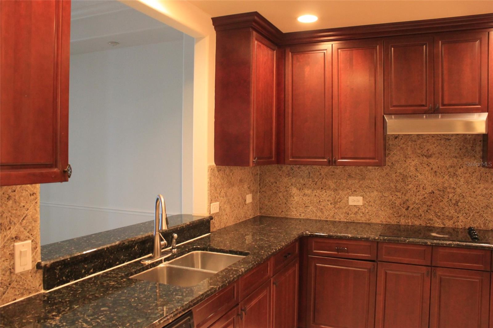 8743 The Esplanade #22 Property Photo 11