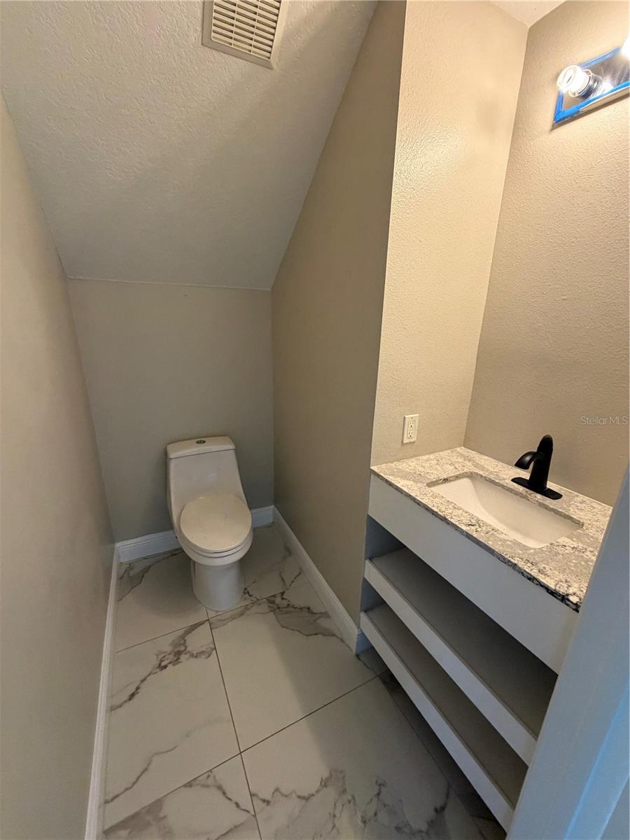 4048 Viosca Pl Property Photo 8