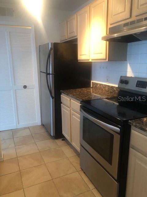 413 Summit Ridge Pl #305 Property Photo 6
