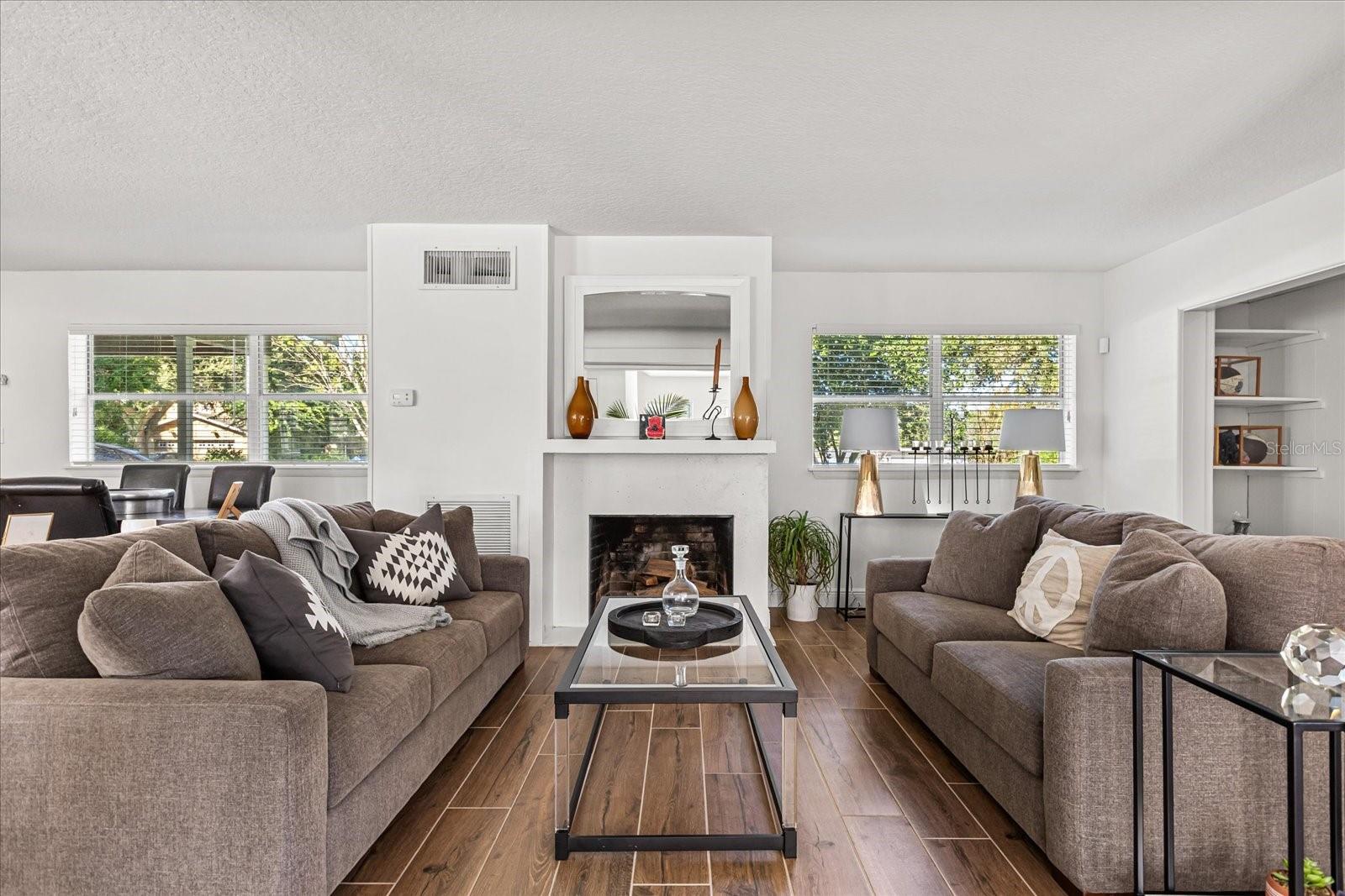 2418 Euston Rd Property Photo 6
