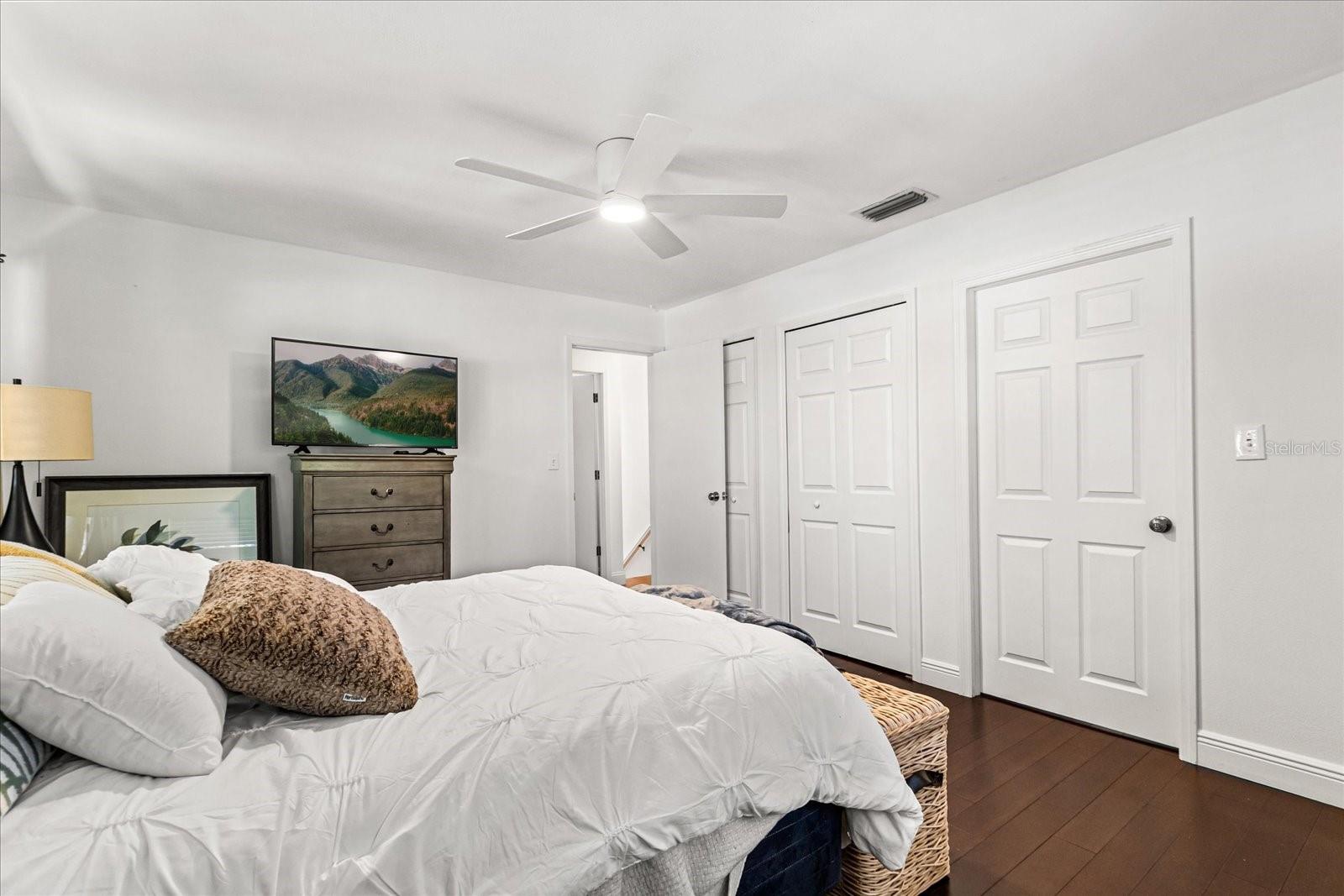 2418 Euston Rd Property Photo 17