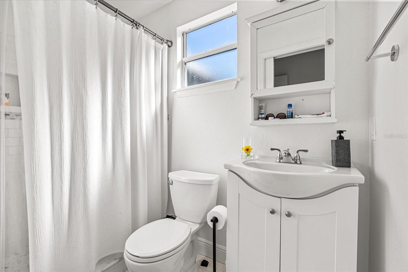 2418 Euston Rd Property Photo 25