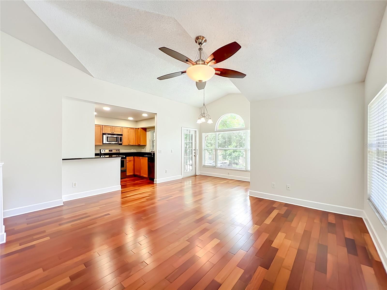 5464 E Michigan St #5464-8 Property Photo 6