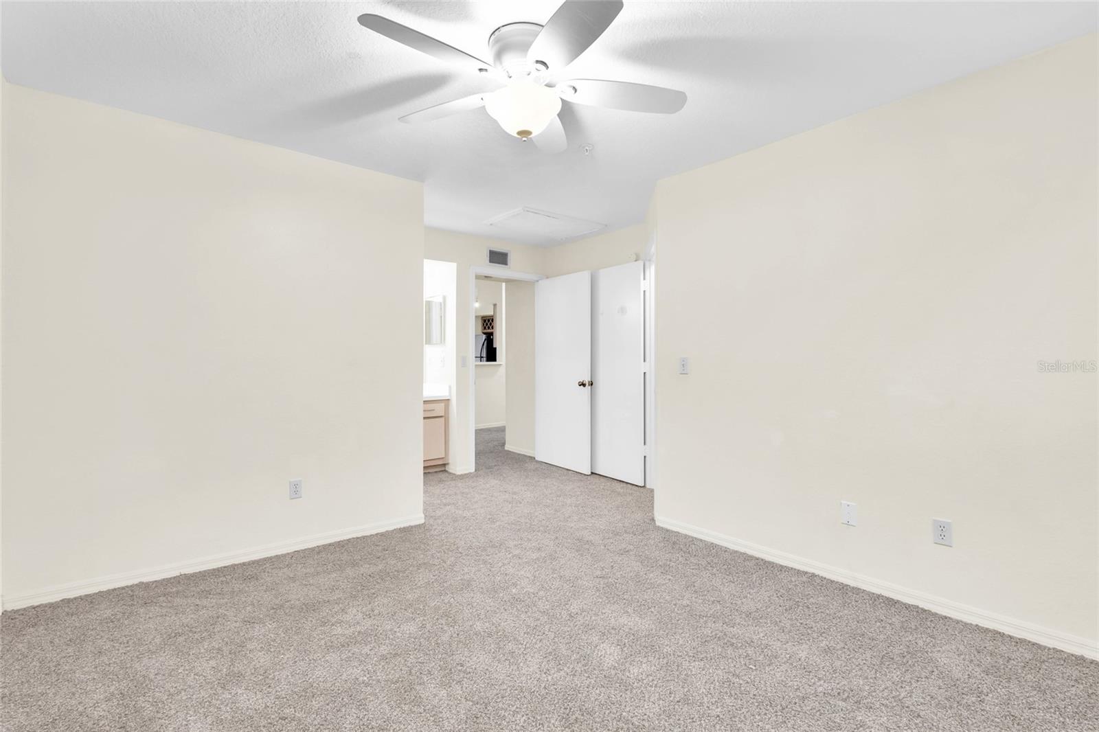 7280 Westpointe Blvd #831 Property Photo 19