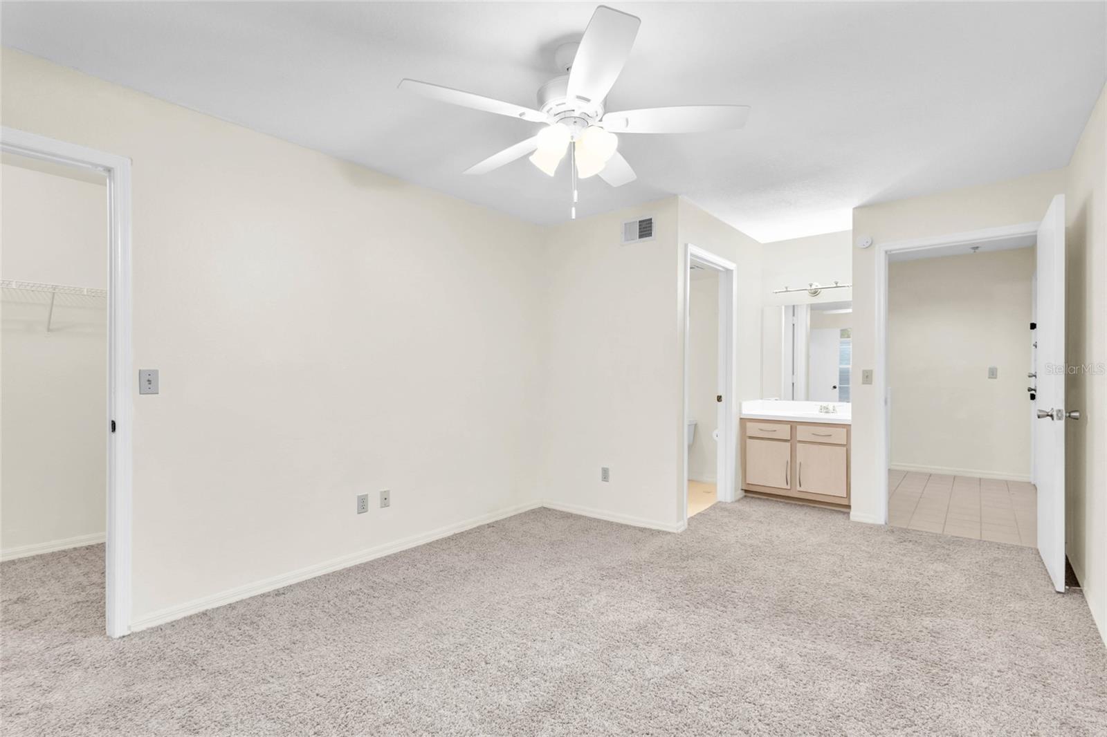 7280 Westpointe Blvd #831 Property Photo 24
