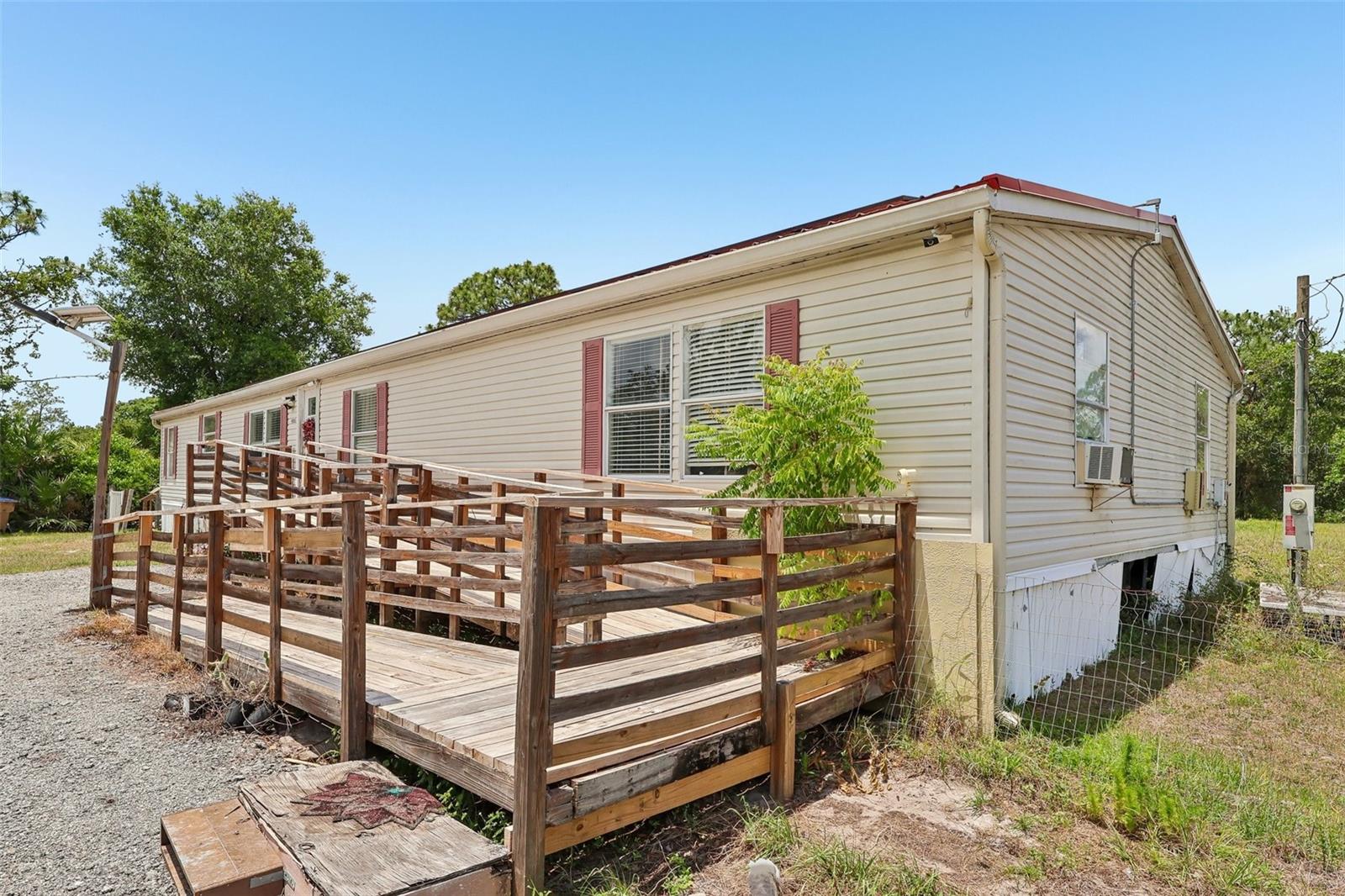 9085 Mercury Dr Property Photo 5