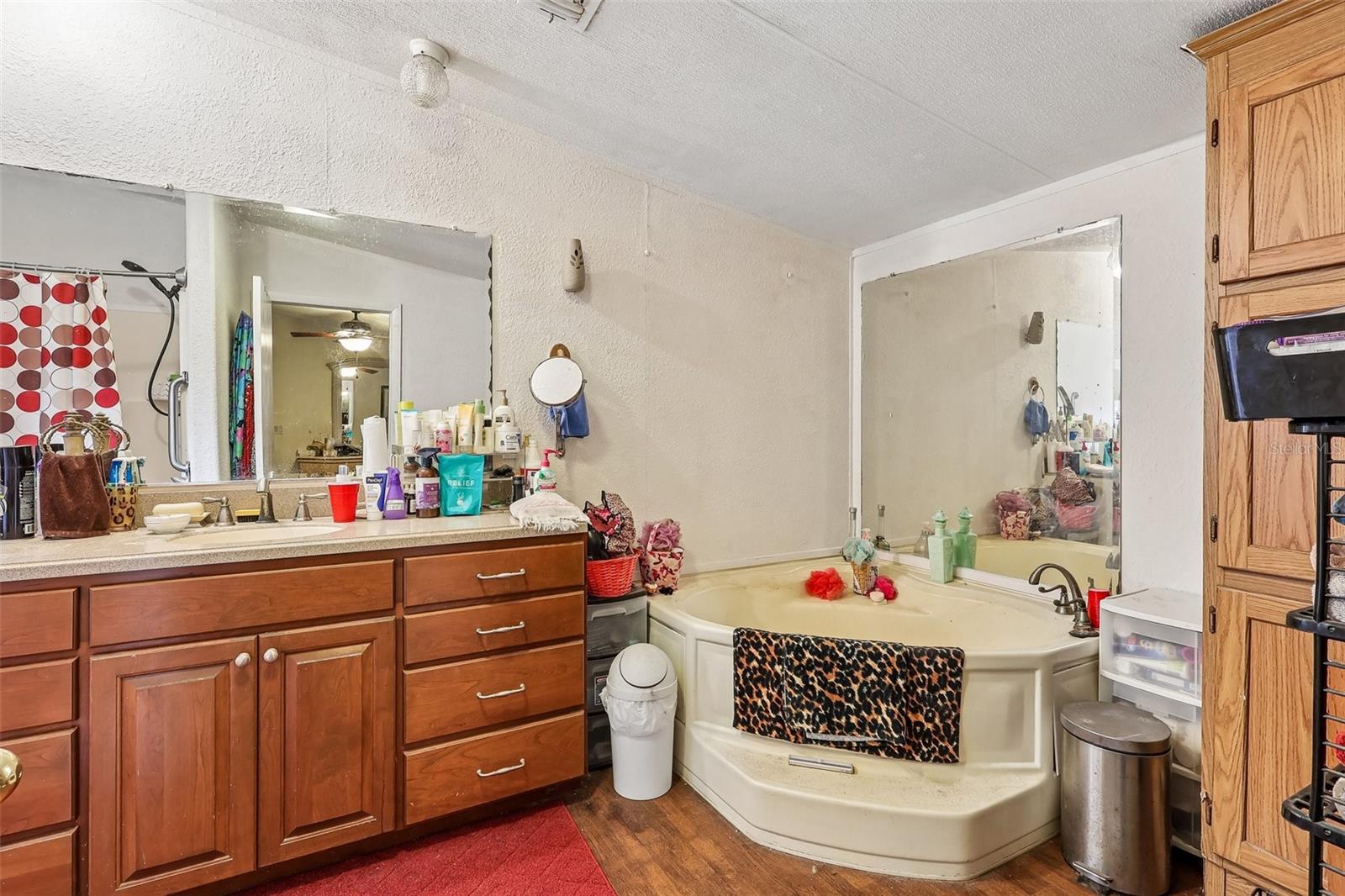 9085 Mercury Dr Property Photo 26