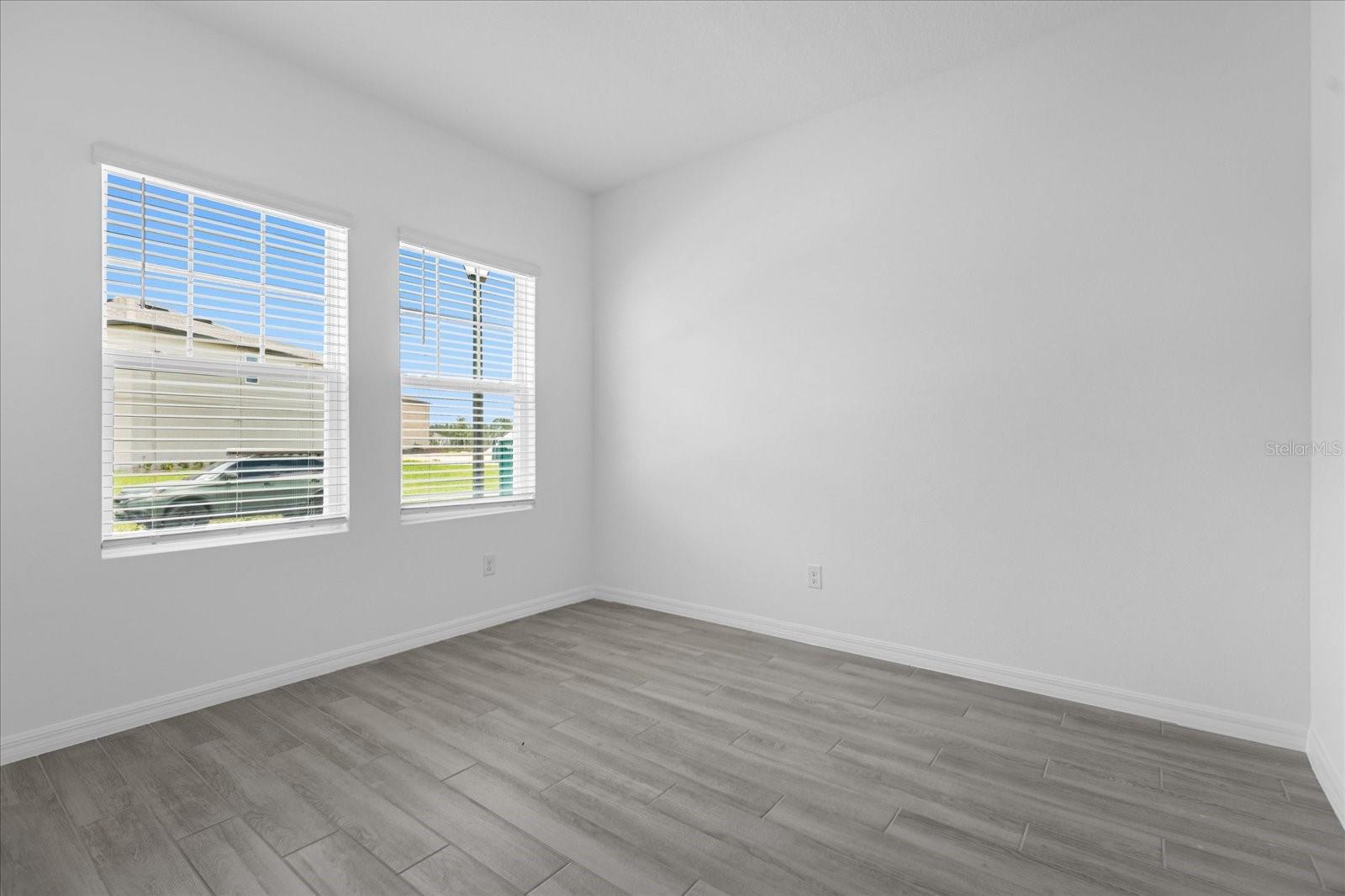 2306 Lancashire St Property Photo 27