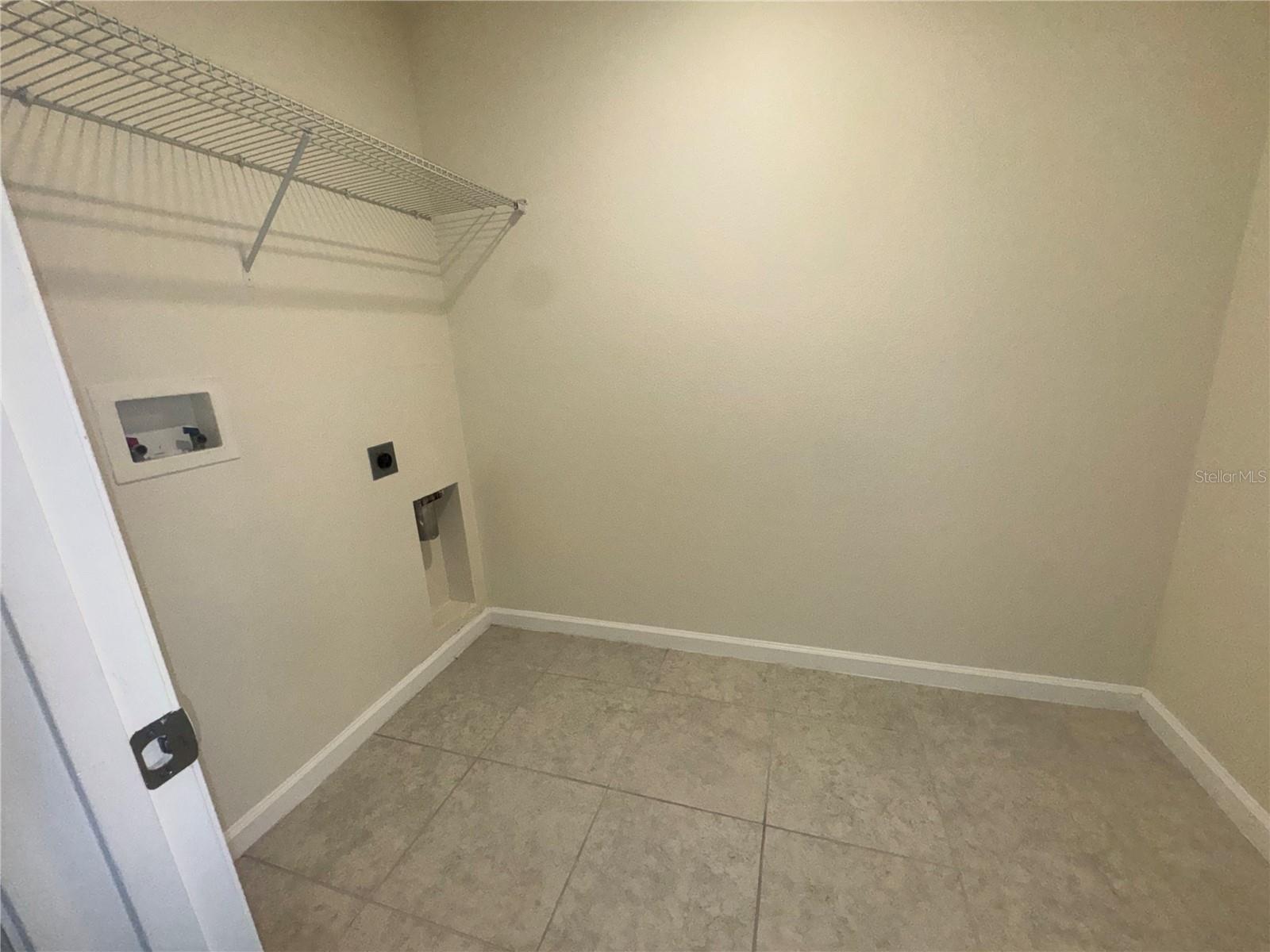2257 Litchfield Loop Property Photo 24