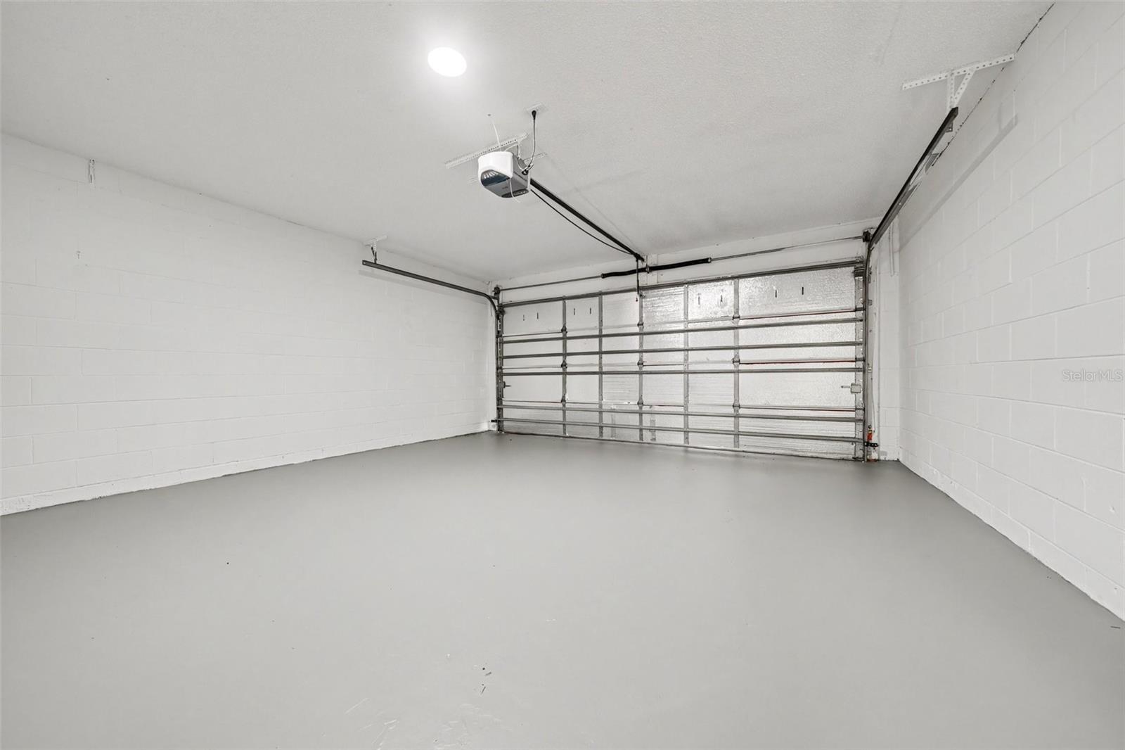 4533 Bridgeton Ln Property Photo 13