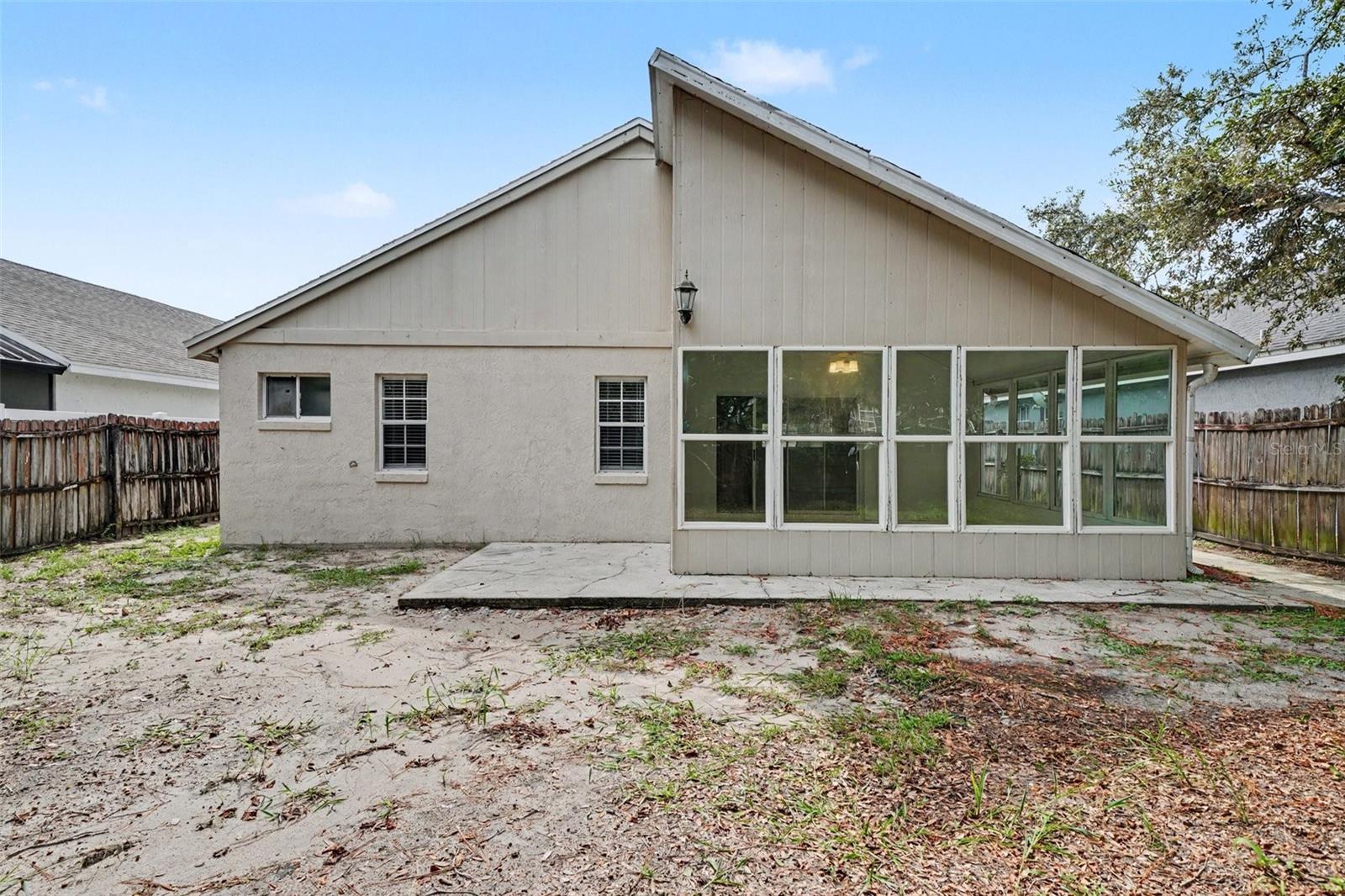 4533 Bridgeton Ln Property Photo 14