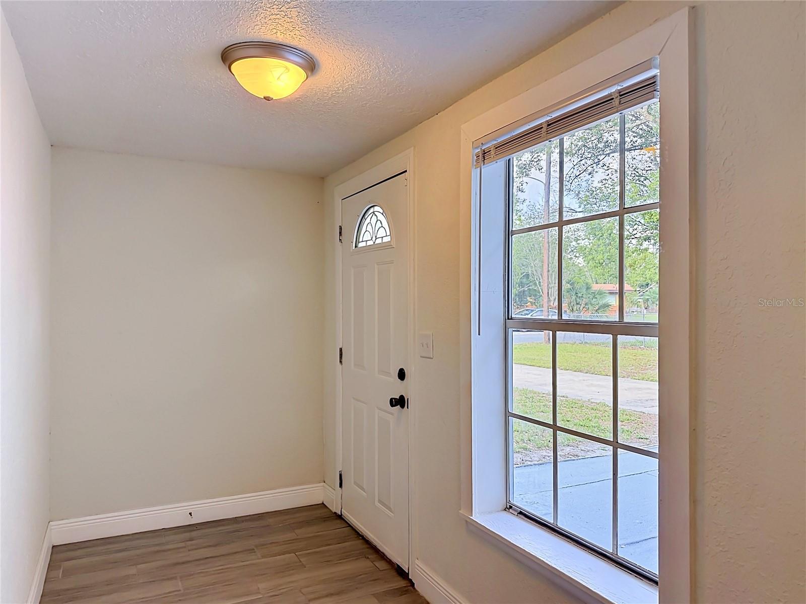 807 Cherokee Cir Property Photo 5