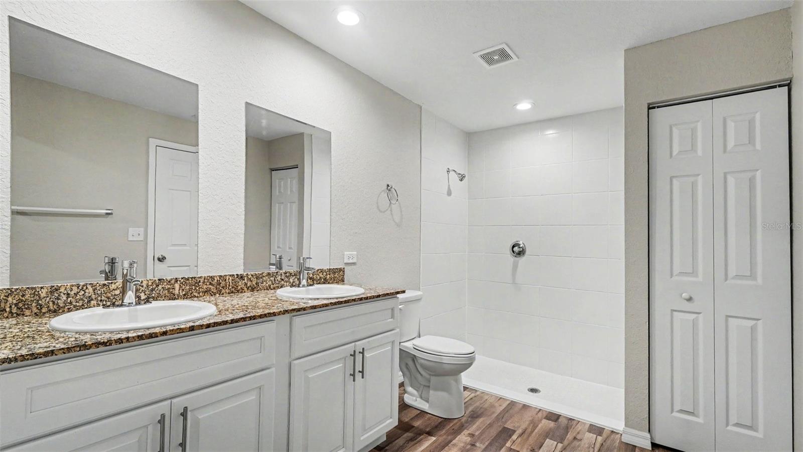 5360 Sw 164th Street Rd Property Photo 11