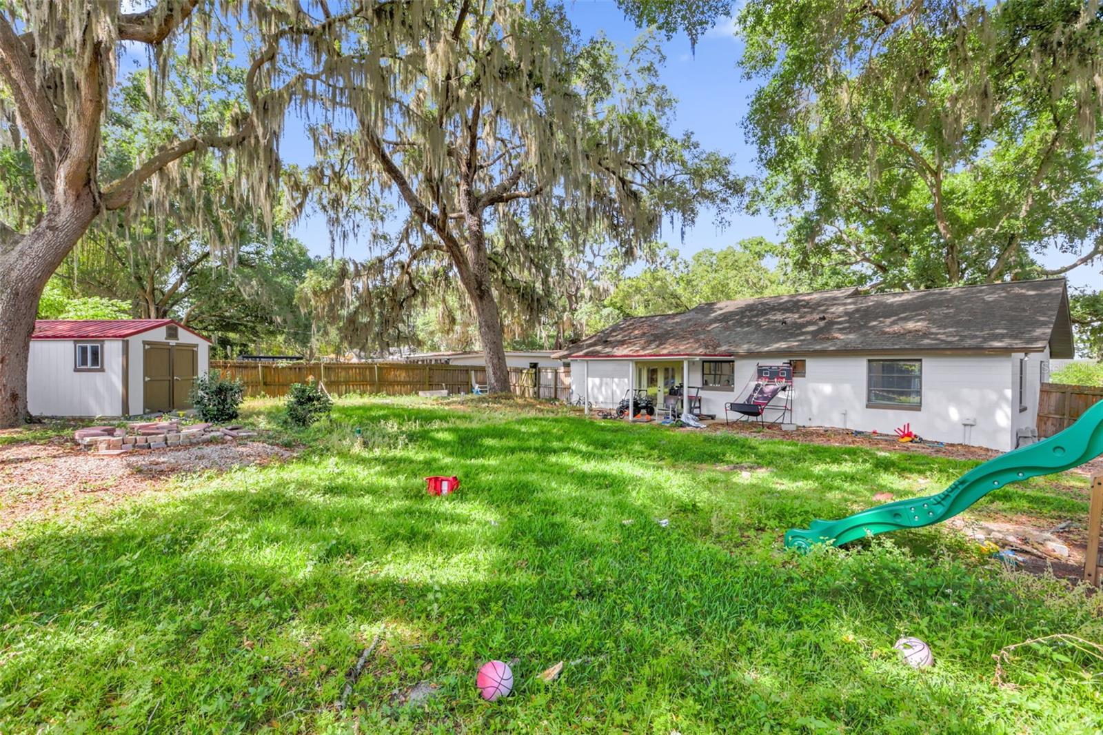 811 Main St Property Photo 26