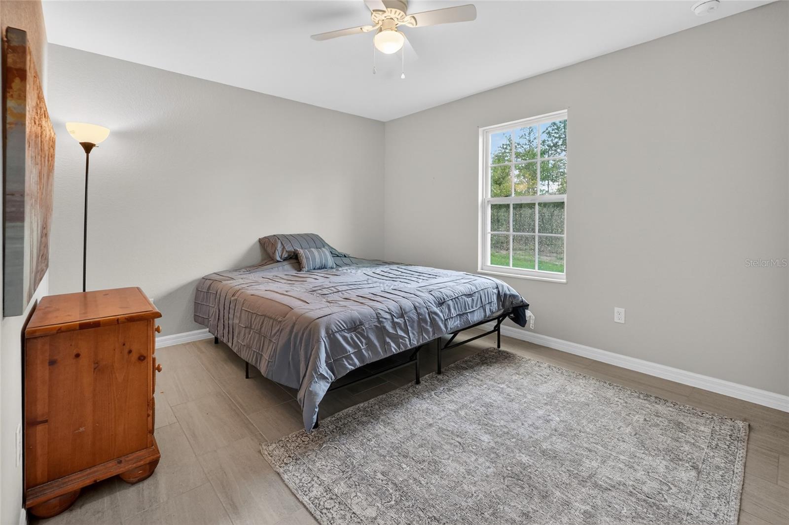452 Nw Crocus Ln Property Photo 16