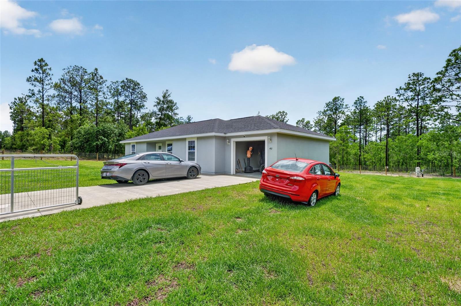 452 Nw Crocus Ln Property Photo 32