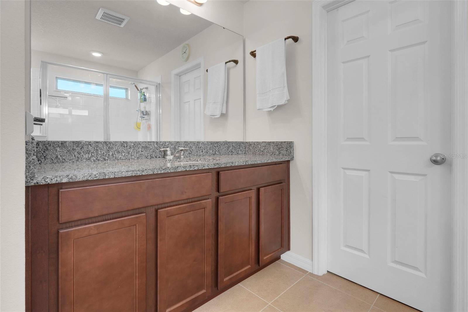 2948 Crest Dr Property Photo 18