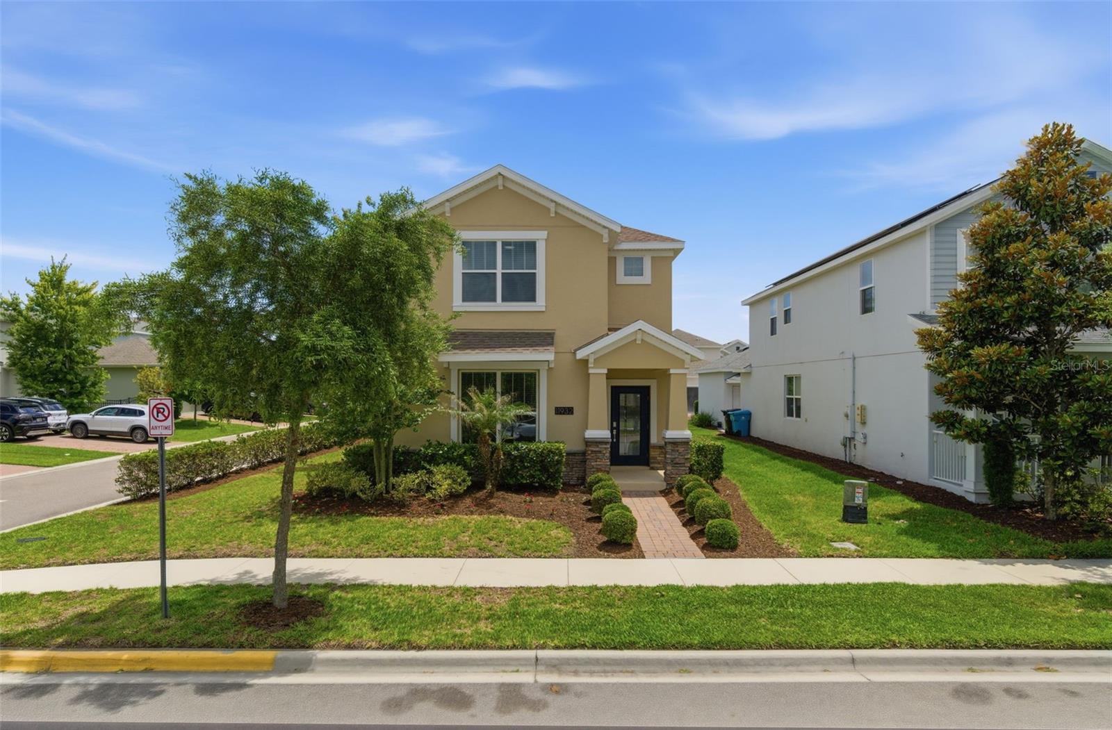11932 Hometown Pl Property Photo 1