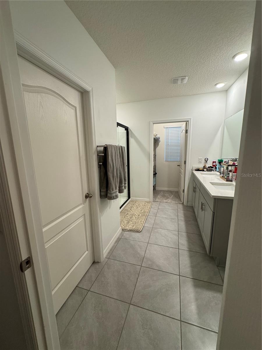 325 Charles Dr Property Photo 28