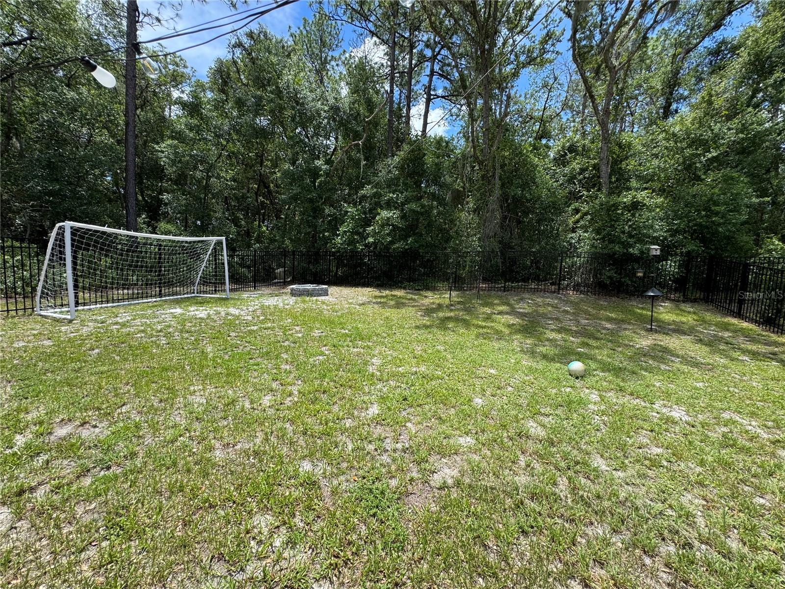 325 Charles Dr Property Photo 46