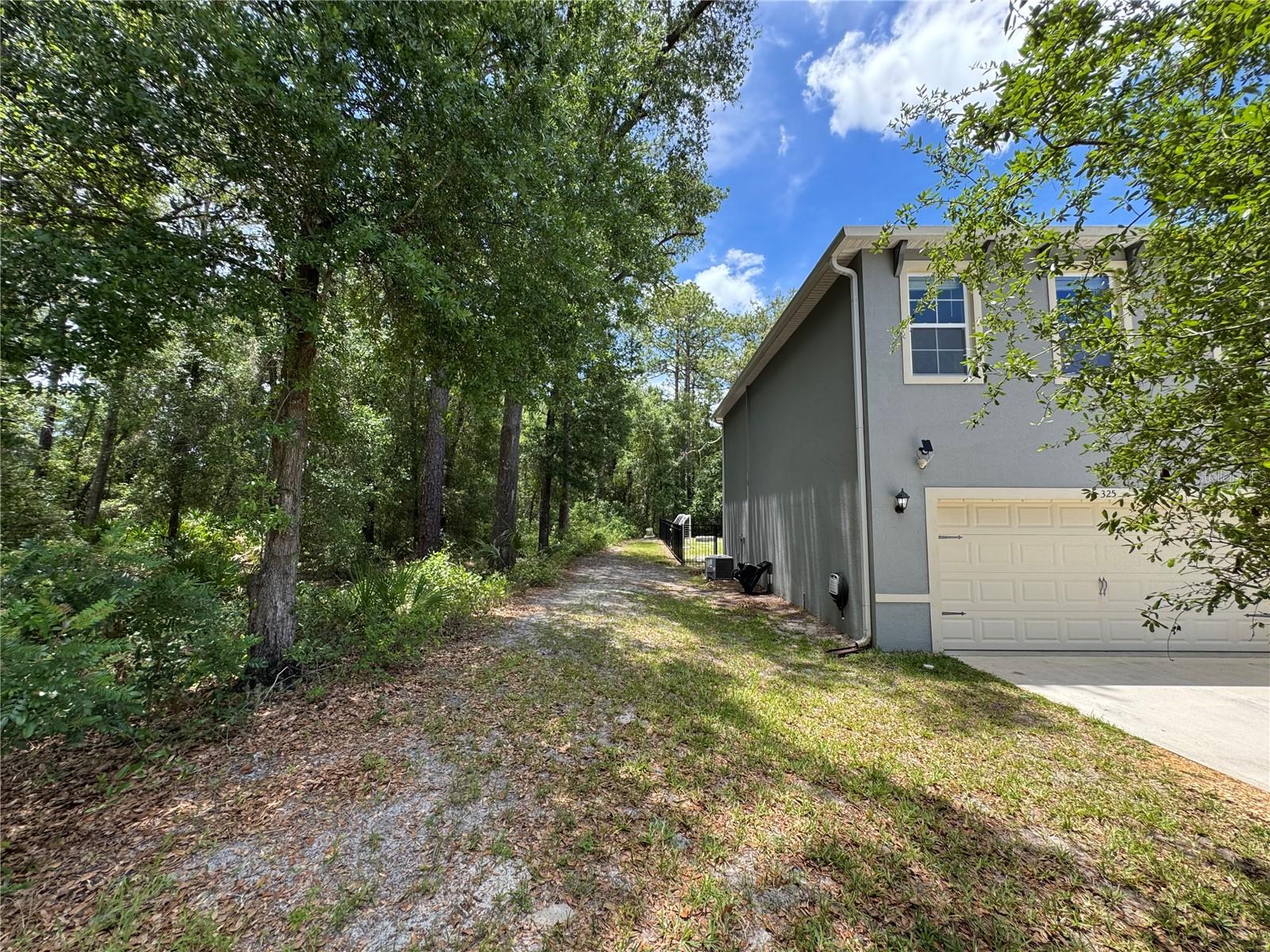 325 Charles Dr Property Photo 49