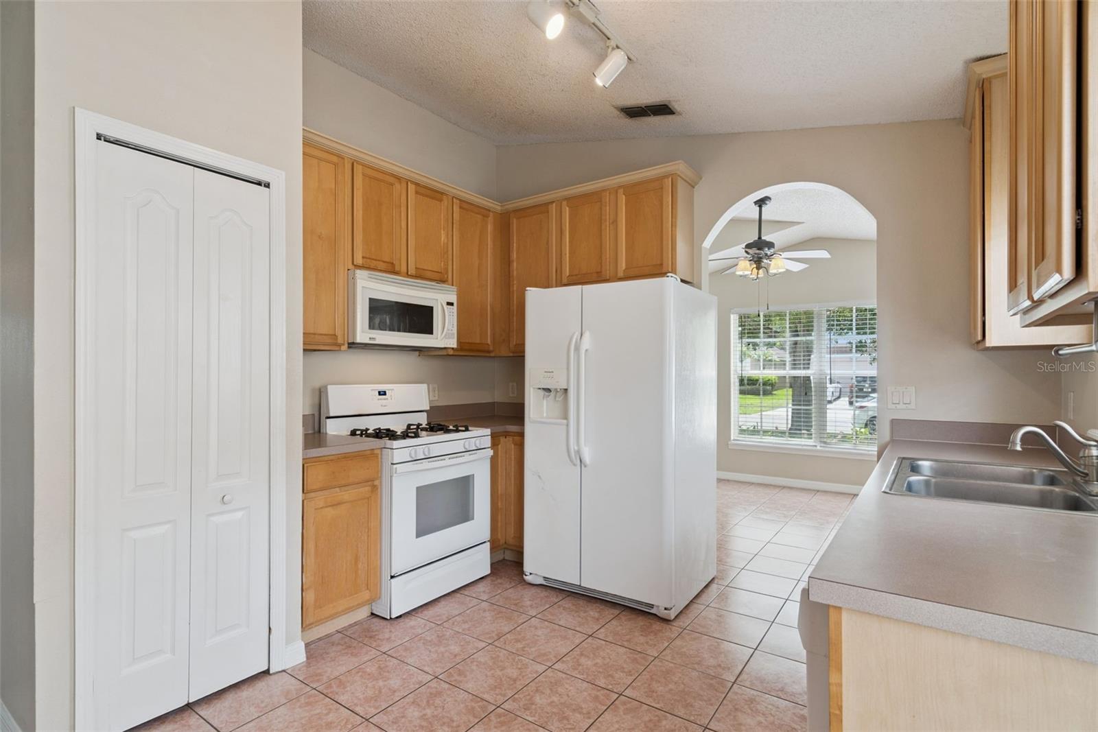 13831 Guildhall Cir Property Photo 5