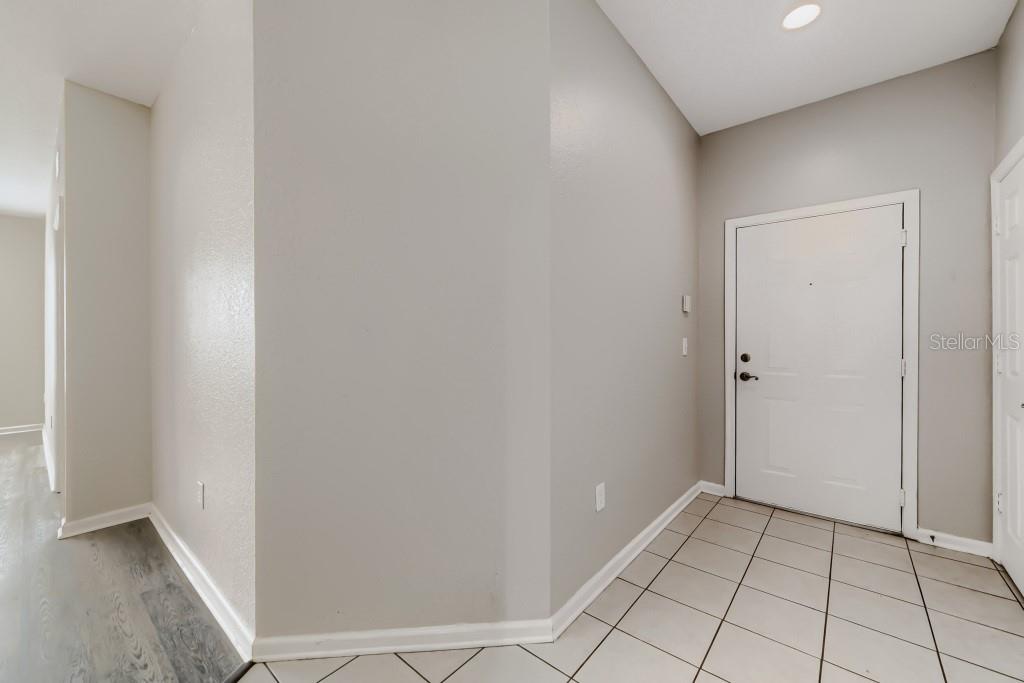 6380 Contessa Dr #304 Property Photo 3