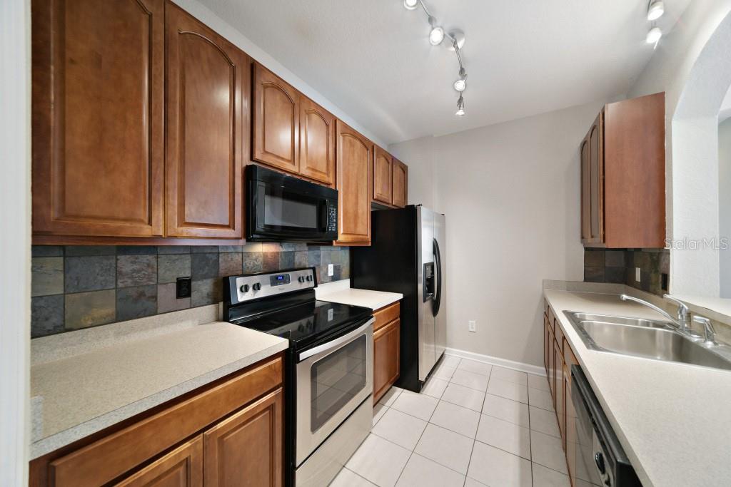 6380 Contessa Dr #304 Property Photo 8