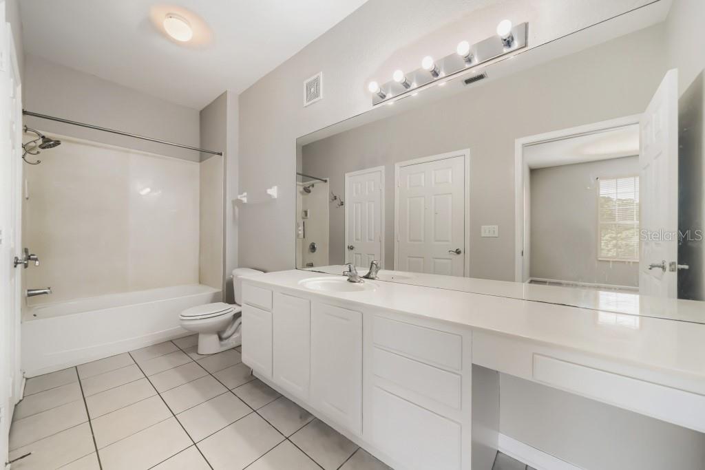 6380 Contessa Dr #304 Property Photo 20