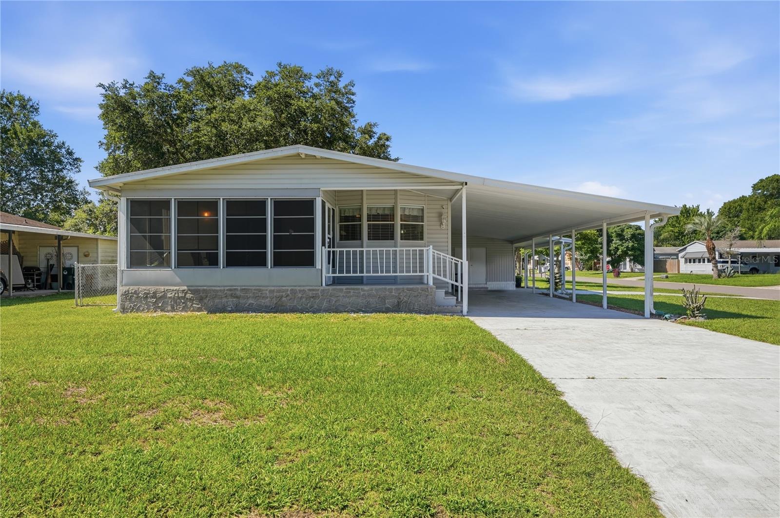 2251 TEMPLE LN Property Photo 1