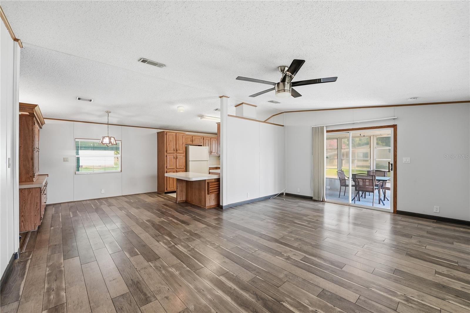 2251 Temple Ln Property Photo 6