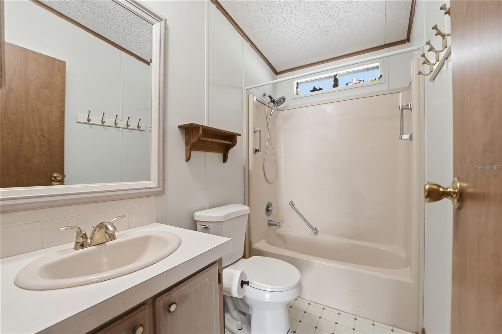 2251 Temple Ln Property Photo 10